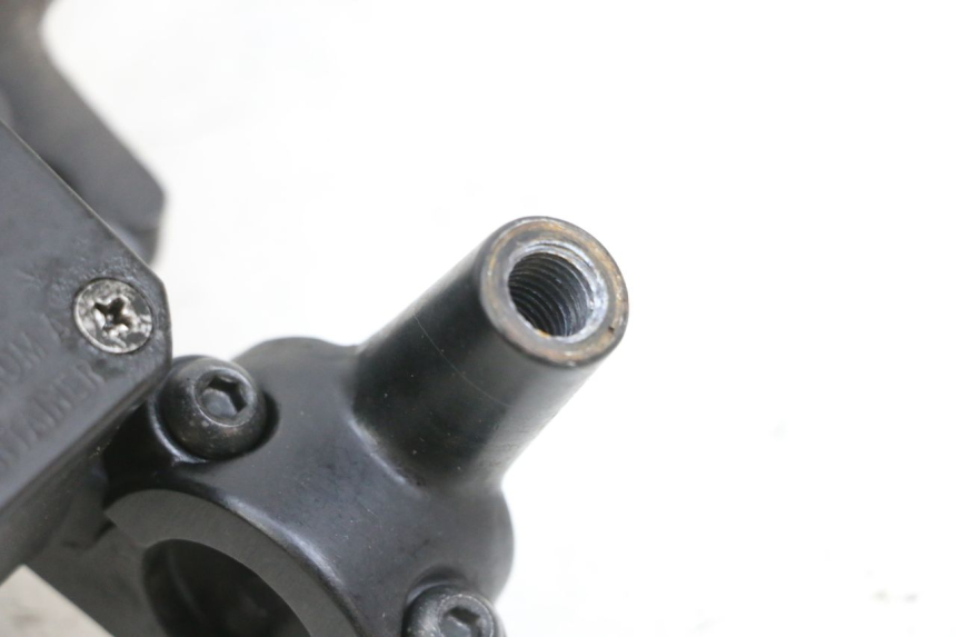 photo de CILINDRO MESTRE DIANTEIRO YAMAHA X-MAX XMAX 125 (2010 - 2013) - Zoom do estado de desgaste