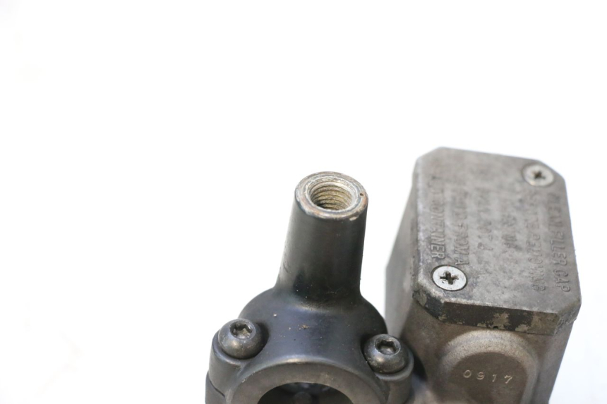 photo de CILINDRO MESTRE DIANTEIRO YAMAHA X-MAX XMAX 125 (2010 - 2013) - Zoom do estado de desgaste