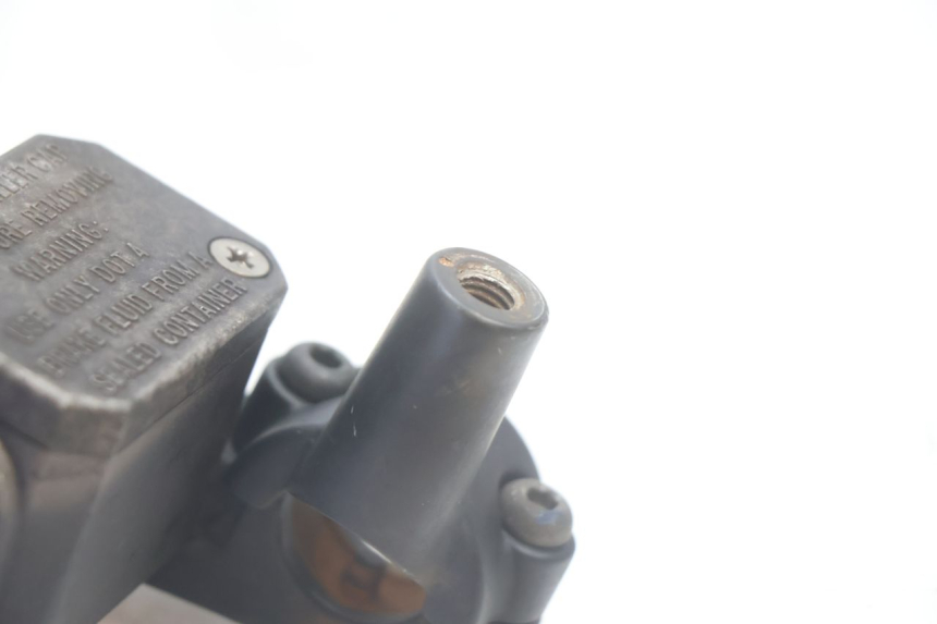 photo de CILINDRO MESTRE DIANTEIRO YAMAHA XMAX X-MAX 125 (2006 - 2009) - Ampliação técnica