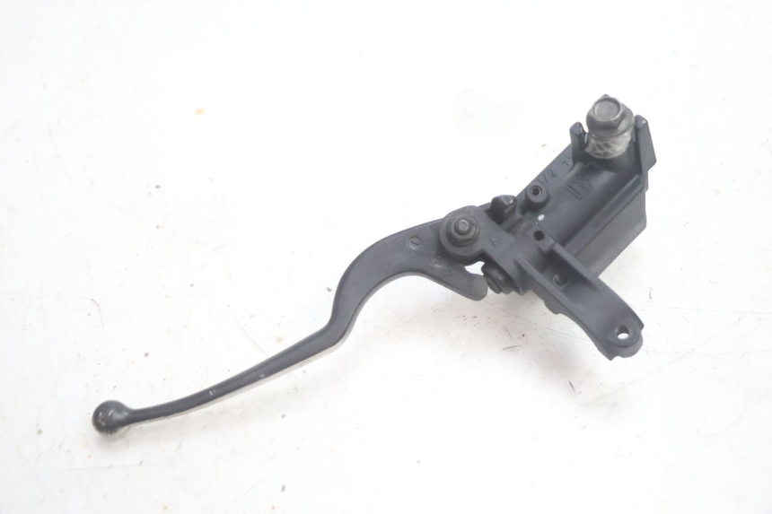 photo de CILINDRO MESTRE DIANTEIRO YAMAHA XMAX X-MAX 125 (2006 - 2009) - Pontos de fixação