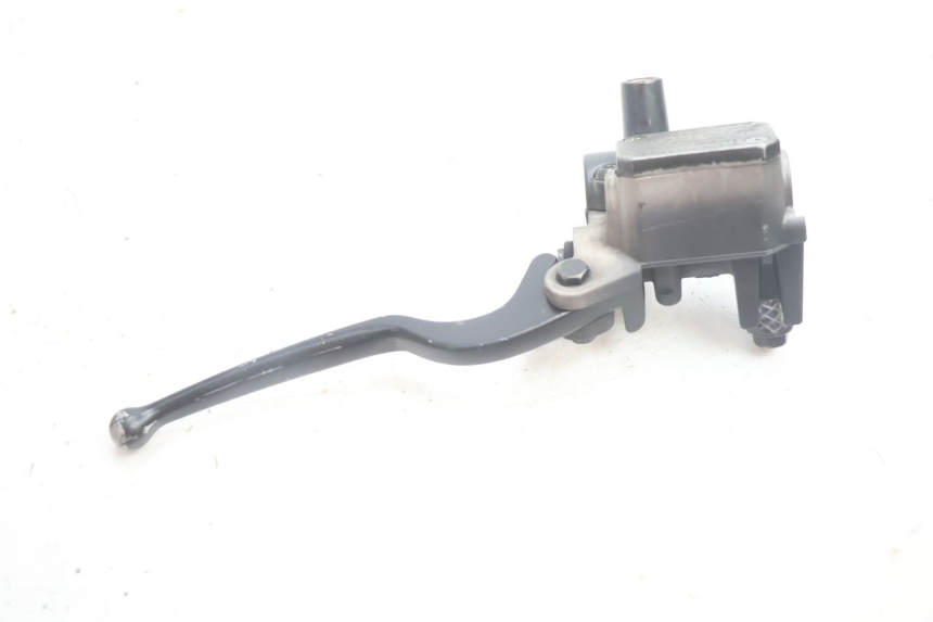 photo de CILINDRO MESTRE DIANTEIRO YAMAHA X-MAX XMAX 125 (2010 - 2013) - Outro ângulo de visão