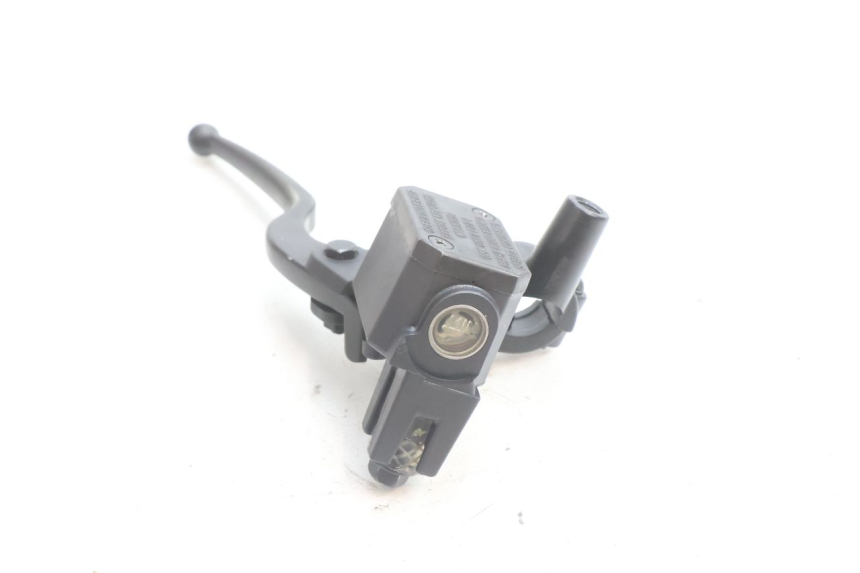 photo de CILINDRO MESTRE DIANTEIRO YAMAHA X-MAX XMAX 125 (2010 - 2013) - Vista geral