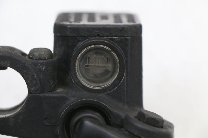 photo de CILINDRO MESTRE DIANTEIRO PIAGGIO X9 125 (2000 - 2003) - Pontos de fixação