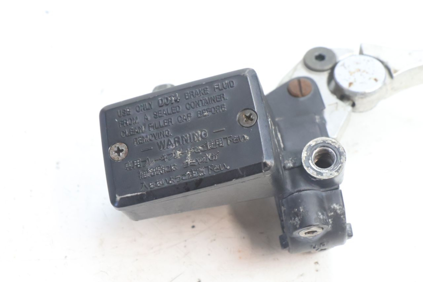 photo de CILINDRO MESTRE DIANTEIRO YAMAHA XJR 1300 (1998 - 2002) - Detalhe da peça