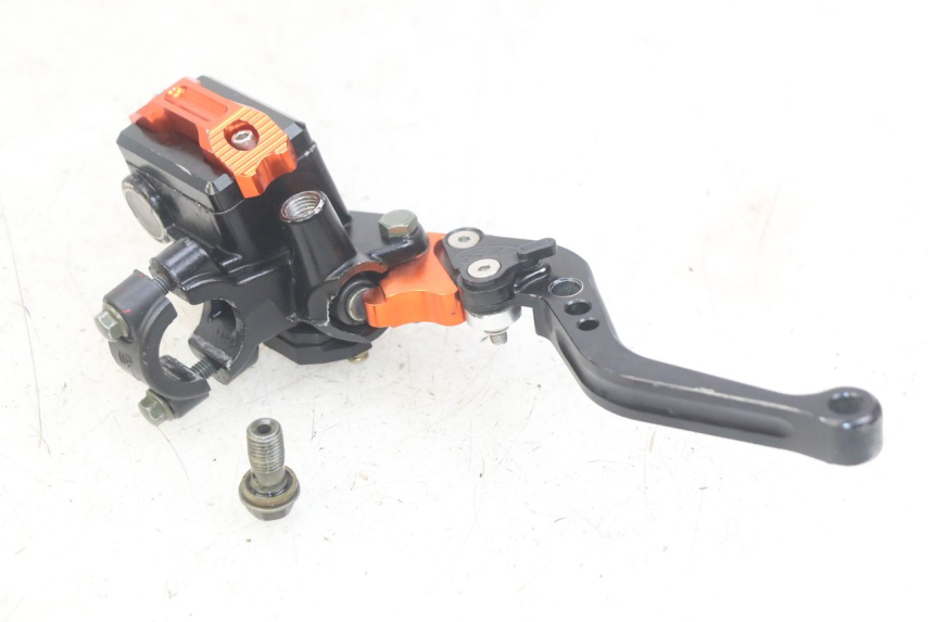 photo de CILINDRO MESTRE DIANTEIRO ZHEJIANG XMOTOS XB-81 50 - Outro ângulo de visão