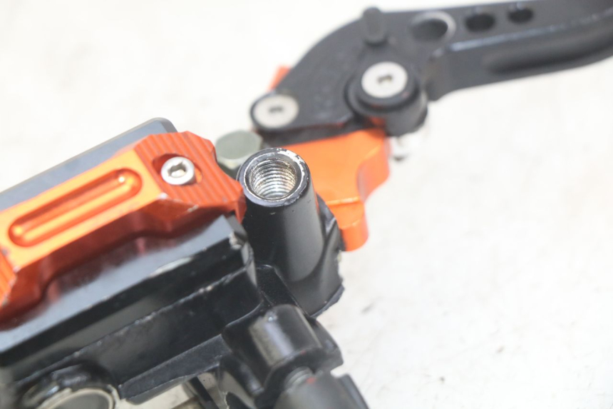photo de CILINDRO MESTRE DIANTEIRO ZHEJIANG XMOTOS XB-81 50 - Ampliação técnica