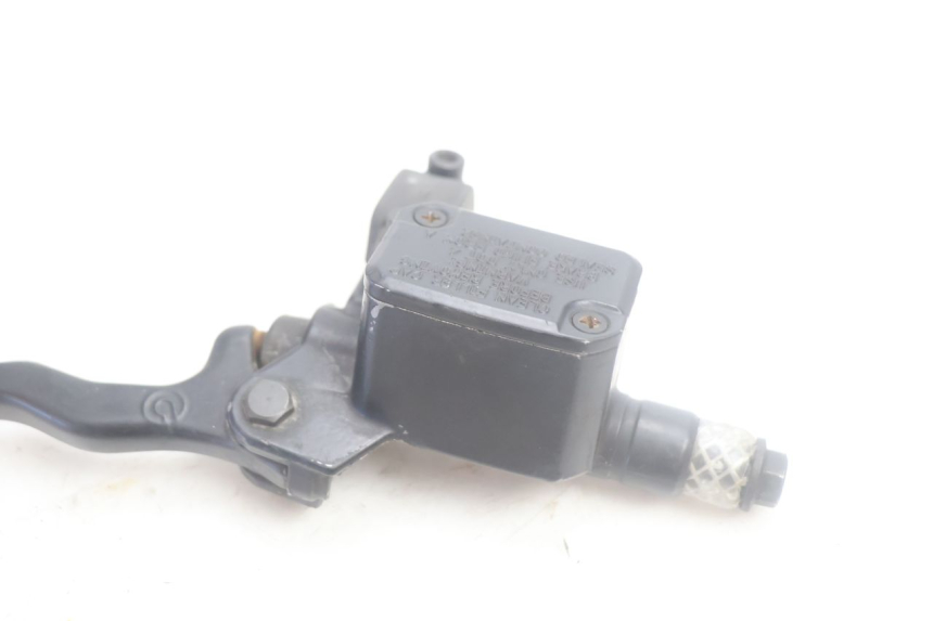 photo de CILINDRO MESTRE DIANTEIRO YAMAHA YP MAJESTY 125 (2002 - 2006) - Pontos de fixação