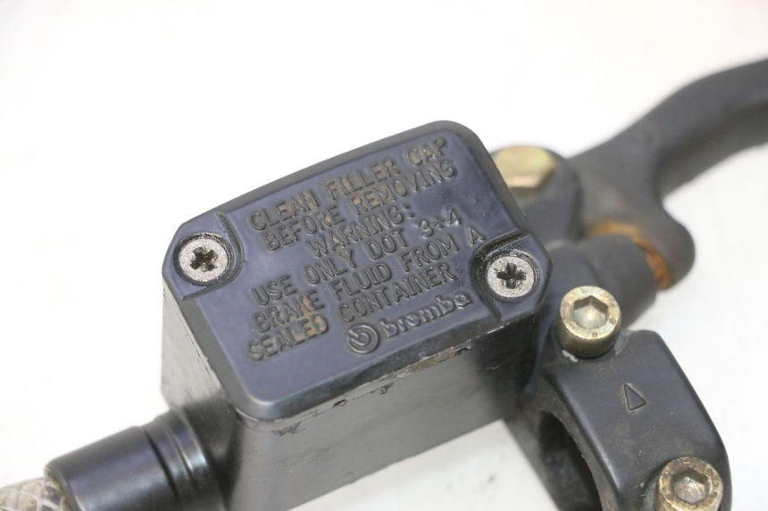 photo de CILINDRO MESTRE DIANTEIRO YAMAHA YP MAJESTY 125 (1998 - 2001) - Marcações e referências