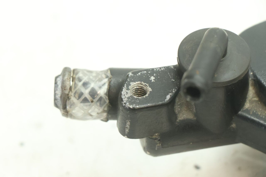 photo de CILINDRO MESTRE DIANTEIRO YAMAHA YZF R6 600 (2008 - 2009) - Zoom do estado de desgaste