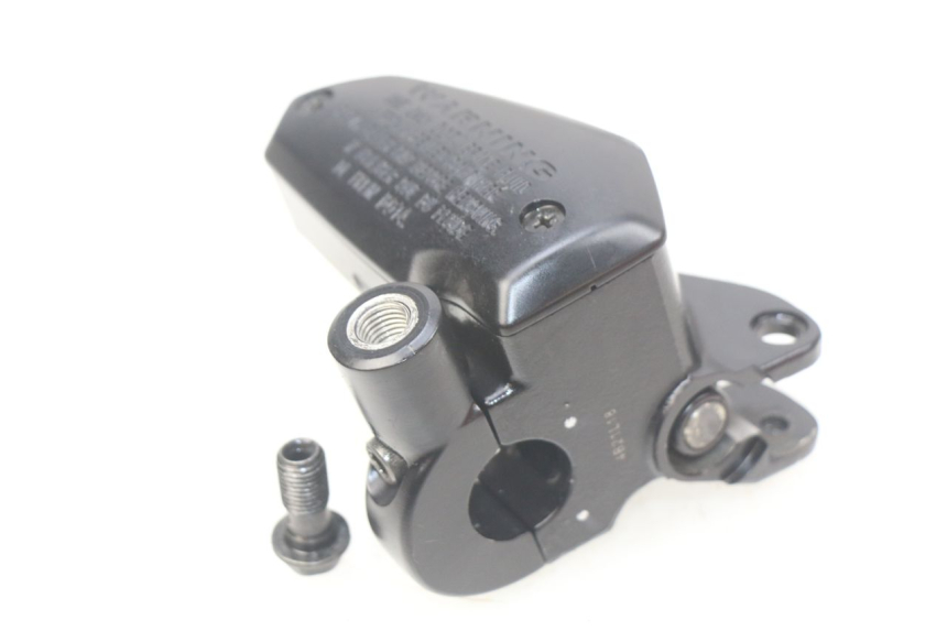 photo de CILINDRO MESTRE DIANTEIRO KAWASAKI Z 650 (2016 - 2019) - Outro ângulo de visão