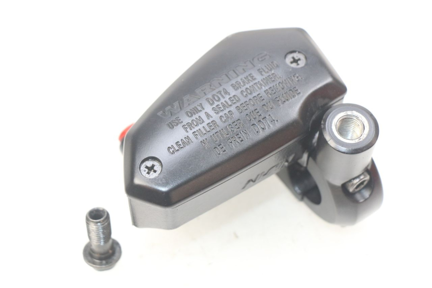 photo de CILINDRO MESTRE DIANTEIRO KAWASAKI Z 650 (2016 - 2019) - Ampliação técnica