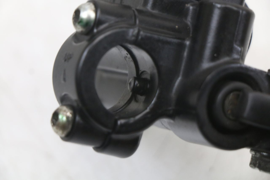 photo de CILINDRO MESTRE DIANTEIRO PIAGGIO ZIP 2T 50 (2009 - 2019) - Pontos de fixação