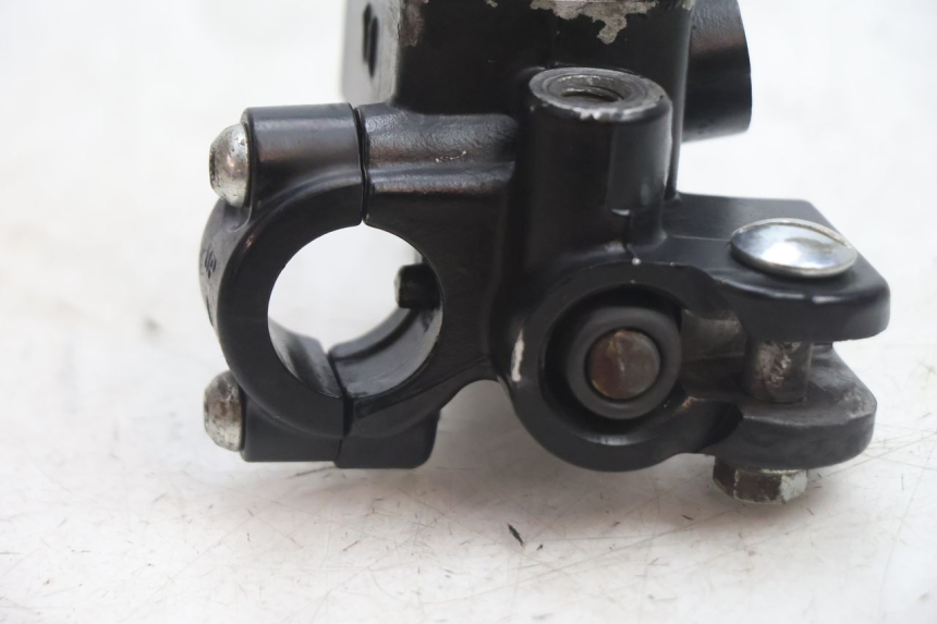 photo de CILINDRO MESTRE DIANTEIRO PIAGGIO ZIP 2T 50 (2009 - 2019) - Outro ângulo de visão