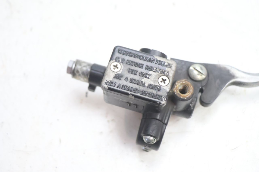 photo de CILINDRO MESTRE DIANTEIRO PIAGGIO ZIP 4T 50 (2018 - 2020) - Detalhe da peça