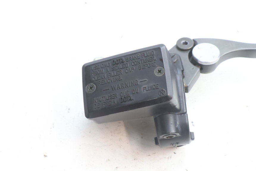 photo de CILINDRO MESTRE DIANTEIRO KAWASAKI ZZR 600 (1995 - 2004) - Detalhe da peça