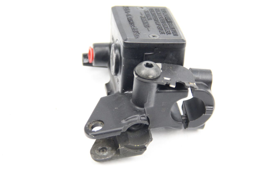 photo de CILINDRO MESTRE DE EMBREAGEM YAMAHA FJR ABS 1300 (2006 - 2012) - Estado da superfície