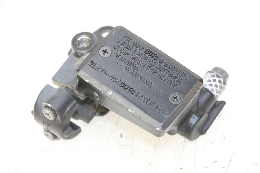 photo de CILINDRO MESTRE DE EMBREAGEM YAMAHA FJR ABS 1300 (2016 - 2020) - Detalhe da peça