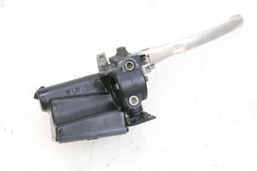 photo de CILINDRO MESTRE DE EMBREAGEM YAMAHA FJR ABS 1300 (2006 - 2012) - Outro ângulo de visão