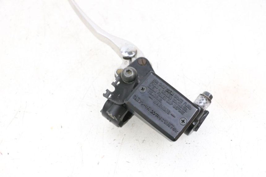 photo de CILINDRO MESTRE DE EMBREAGEM YAMAHA FJR ABS 1300 (2006 - 2012) - Vista geral