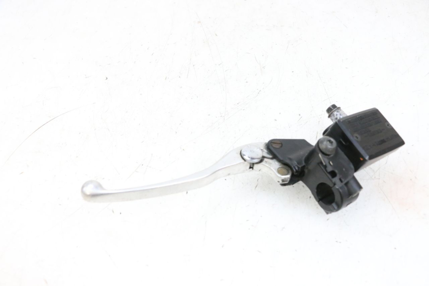 photo de CILINDRO MESTRE DE EMBREAGEM YAMAHA FJR ABS 1300 (2006 - 2012) - Pontos de fixação