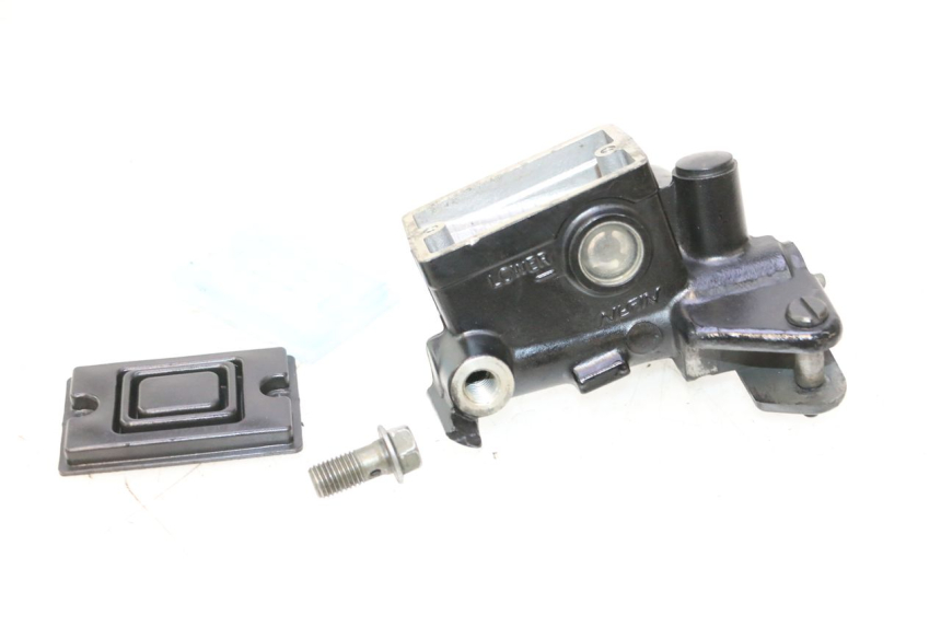 photo de CILINDRO MESTRE DE EMBREAGEM YAMAHA FJR 1300 (2001 - 2005) - Ampliação dos componentes