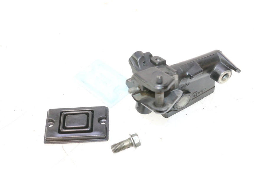 photo de CILINDRO MESTRE DE EMBREAGEM YAMAHA FJR 1300 (2001 - 2005) - Marcações e referências