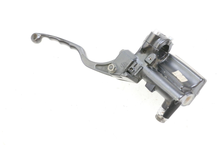 photo de CILINDRO MESTRE DE EMBREAGEM KAWASAKI GPZ RX 1000 (1986 - 1988) - Pontos de fixação