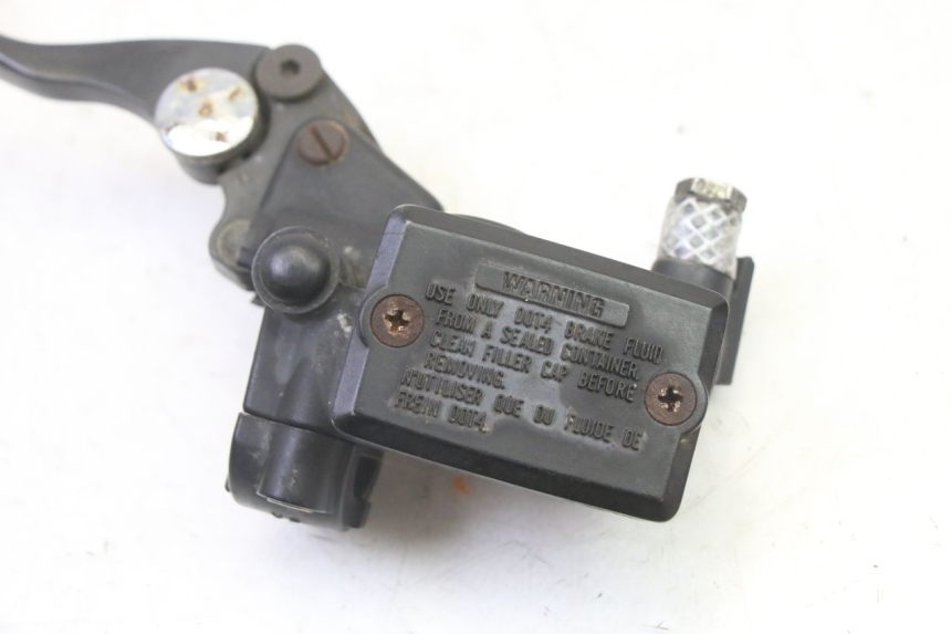 photo de CILINDRO MESTRE DE EMBREAGEM TRIUMPH SPRINT 900 (1995 - 1998) - Zoom do estado de desgaste