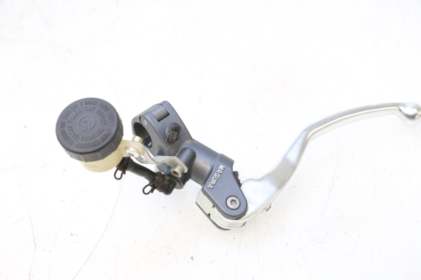 photo de CILINDRO MESTRE DE EMBREAGEM DUCATI SS IE DS CARENEE 1000 (2002 - 2006) - Ampliação técnica
