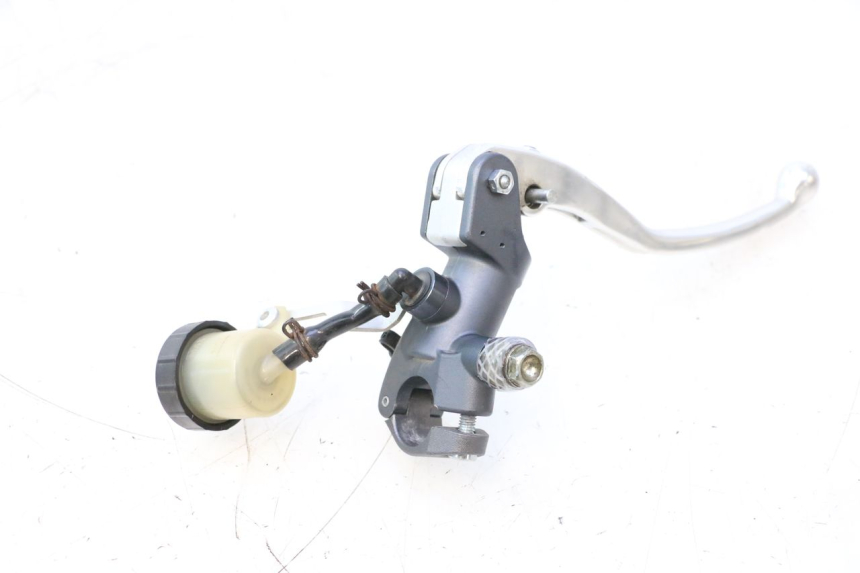 photo de CILINDRO MESTRE DE EMBREAGEM DUCATI SS IE DS CARENEE 1000 (2002 - 2006) - Vista geral