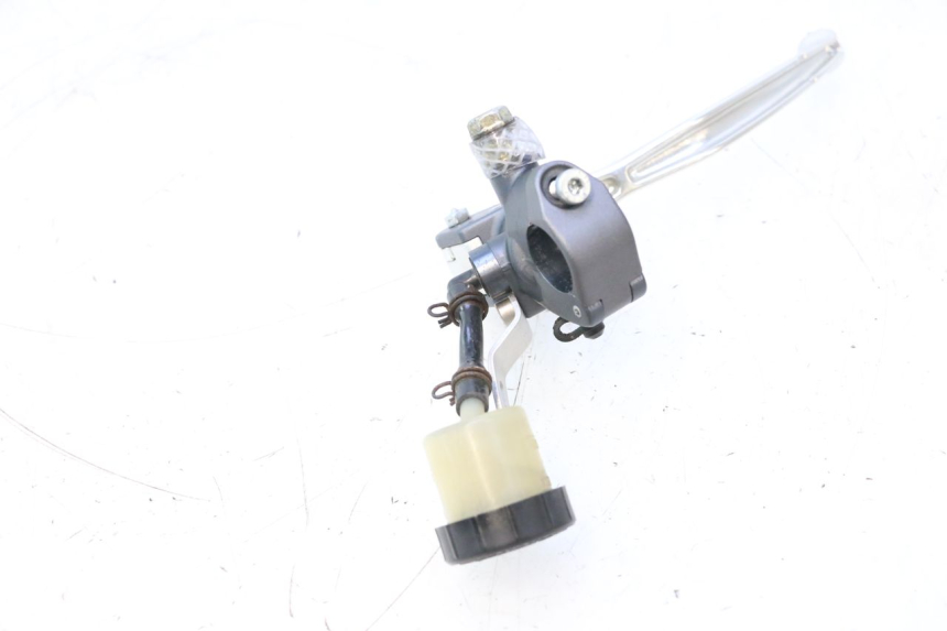 photo de CILINDRO MESTRE DE EMBREAGEM DUCATI SS IE DS CARENEE 1000 (2002 - 2006) - Peça verificada