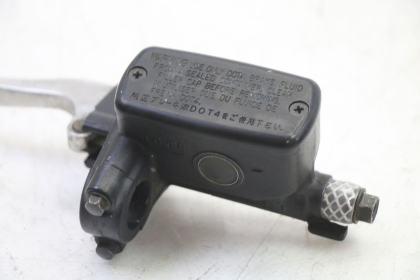 photo de CILINDRO MESTRE DE EMBREAGEM HONDA ST PAN EUROPEAN 1300 (2002 - 2013) - Outro ângulo de visão
