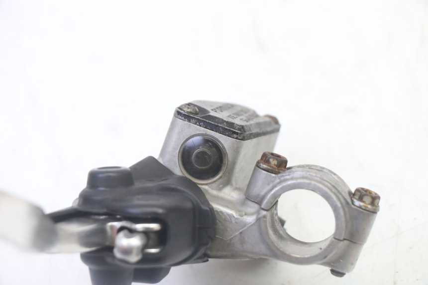 photo de CILINDRO MESTRE DE EMBREAGEM KTM SX 85 (2013 - 2017) - Outro ângulo de visão