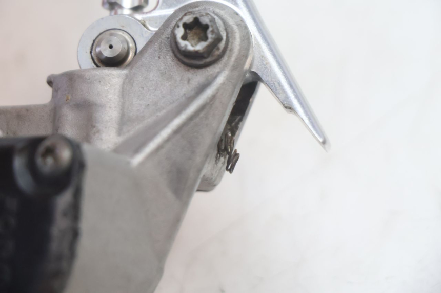 photo de CILINDRO MESTRE DE EMBREAGEM KTM SX 85 (2018 - 2024) - Pontos de fixação