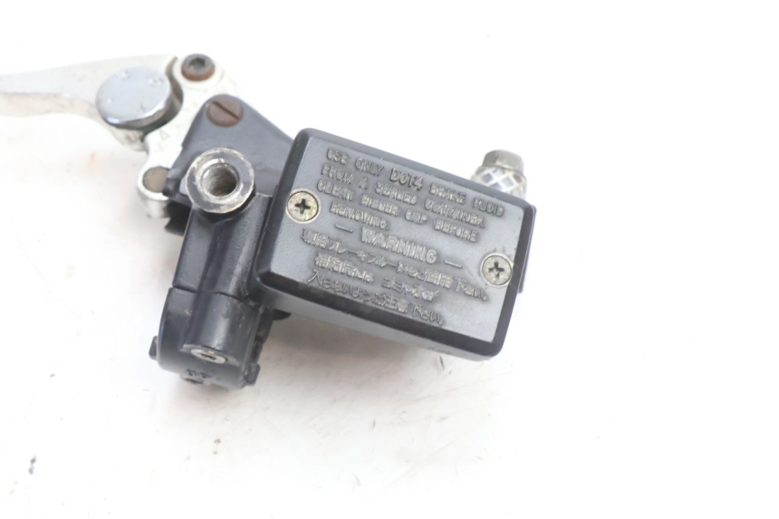 photo de CILINDRO MESTRE DE EMBREAGEM YAMAHA XJR 1300 (1998 - 2002) - Detalhe da peça