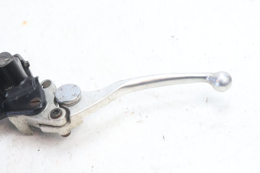 photo de CILINDRO MESTRE DE EMBREAGEM YAMAHA XJR 1300 (1998 - 2002) - Pontos de fixação