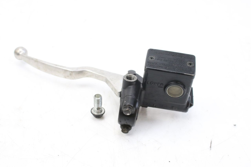 photo de CILINDRO MESTRE DO FREIO TRASEIRO SUZUKI AN BURGMAN 400 (2006 - 2010) - Pontos de fixação