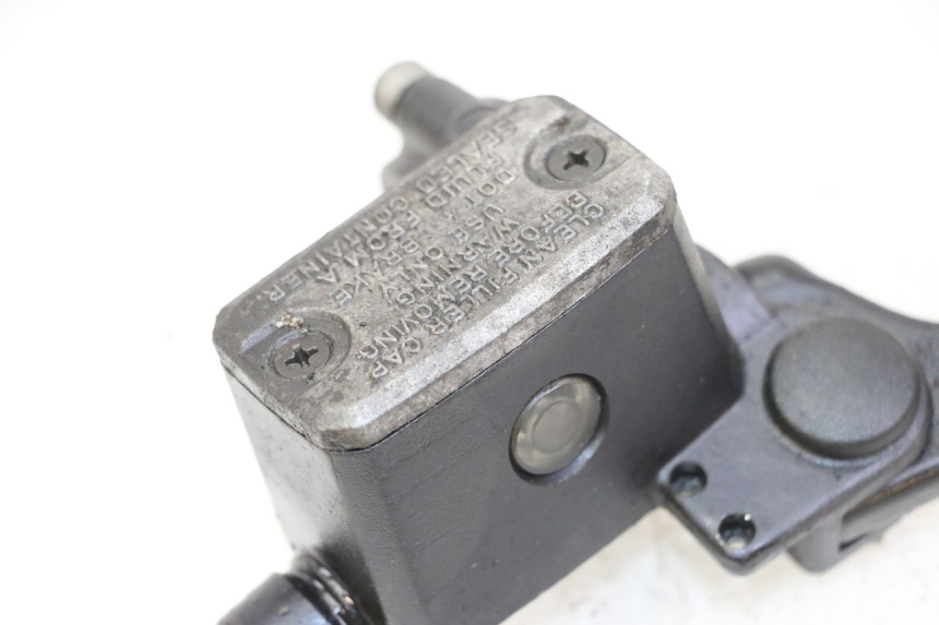 photo de CILINDRO MESTRE DO FREIO TRASEIRO BMW C1 125 (2000 - 2003) - Ampliação técnica