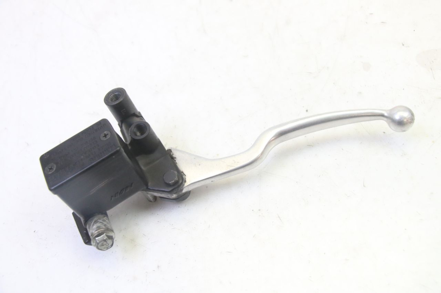 photo de CILINDRO MESTRE DO FREIO TRASEIRO SUZUKI BURGMAN 125 (2007 - 2014) - Ampliação técnica