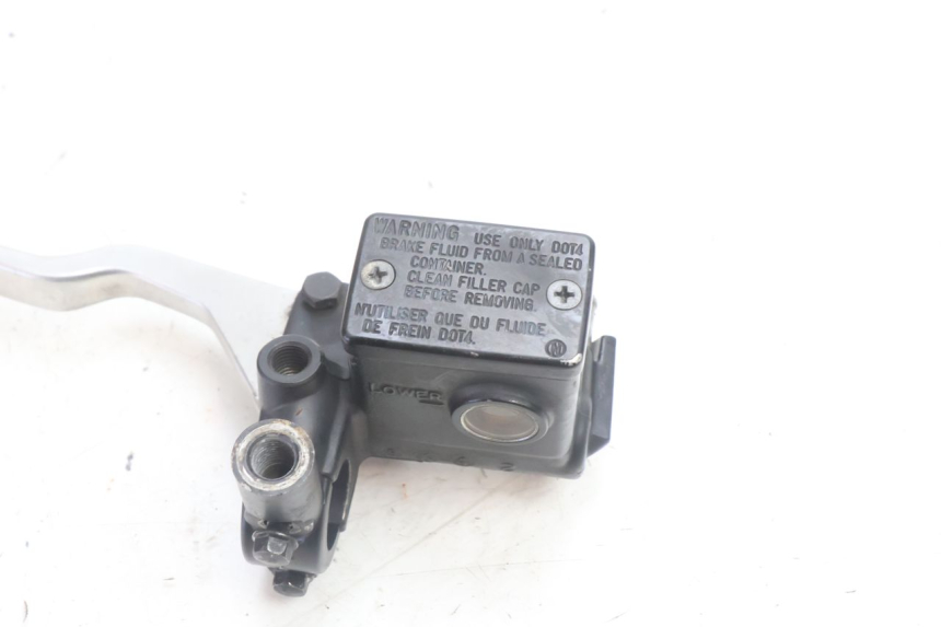 photo de CILINDRO MESTRE DO FREIO TRASEIRO SUZUKI BURGMAN 125 (2007 - 2014) - Detalhe da peça