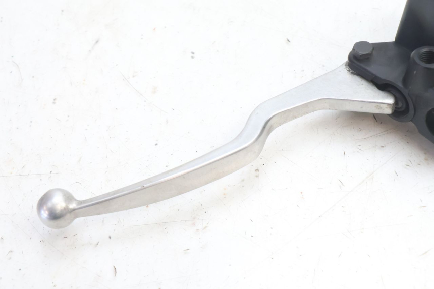 photo de CILINDRO MESTRE DO FREIO TRASEIRO SUZUKI BURGMAN 125 (2007 - 2014) - Vista geral