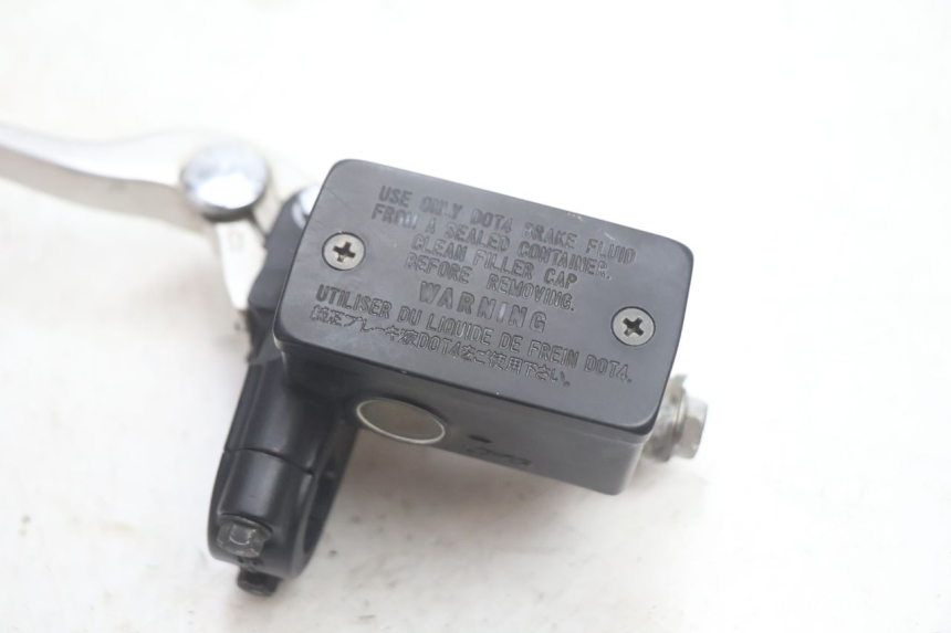 photo de CILINDRO MESTRE DO FREIO TRASEIRO SUZUKI BURGMAN EXECUTIVE ABS 650 (2006 - 2012) - Vista geral