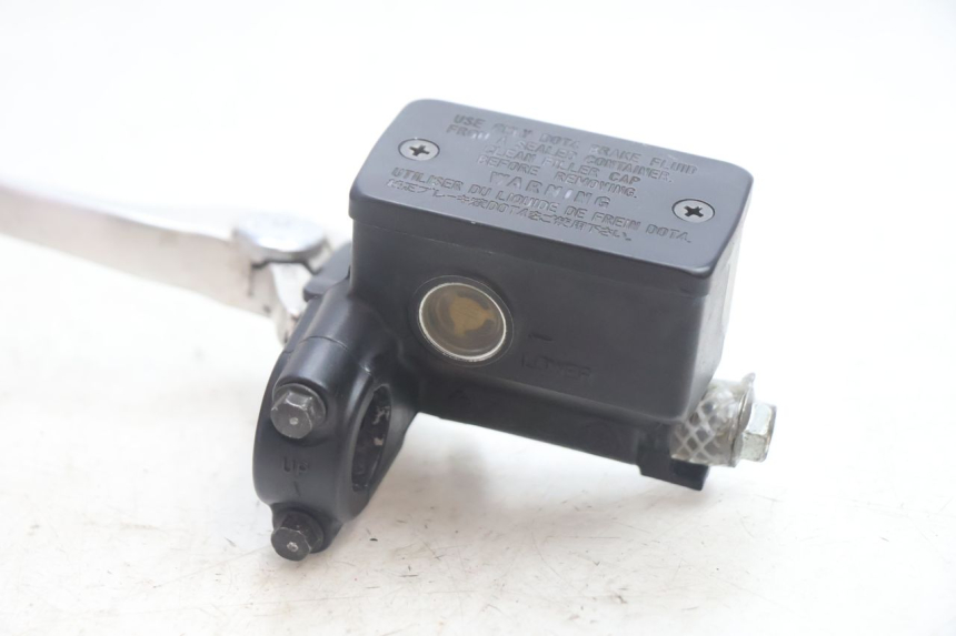 photo de CILINDRO MESTRE DO FREIO TRASEIRO SUZUKI BURGMAN EXECUTIVE ABS 650 (2006 - 2012) - Pontos de fixação