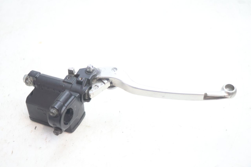 photo de CILINDRO MESTRE DO FREIO TRASEIRO SUZUKI BURGMAN EXECUTIVE ABS 650 (2006 - 2012) - Estado da superfície