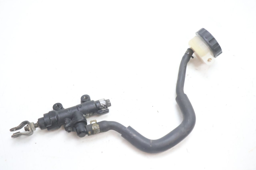 photo de CILINDRO MESTRE DE FREIO TRASEIRO HONDA CB F HORNET 600 (2005 - 2006) - Ampliação técnica