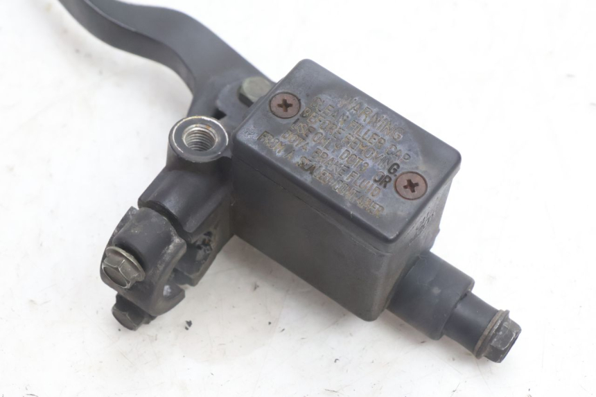 photo de CILINDRO MESTRE DO FREIO TRASEIRO PEUGEOT CITYSTAR 125 (2011 - 2017) - Ampliação técnica