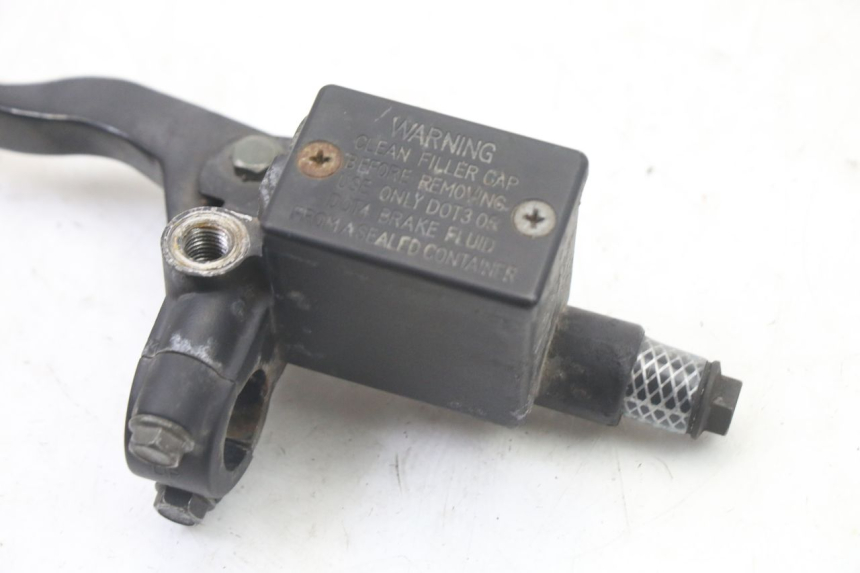 photo de CILINDRO MESTRE DO FREIO TRASEIRO PEUGEOT CITYSTAR 50 (2013 - 2017) - Zoom do estado de desgaste