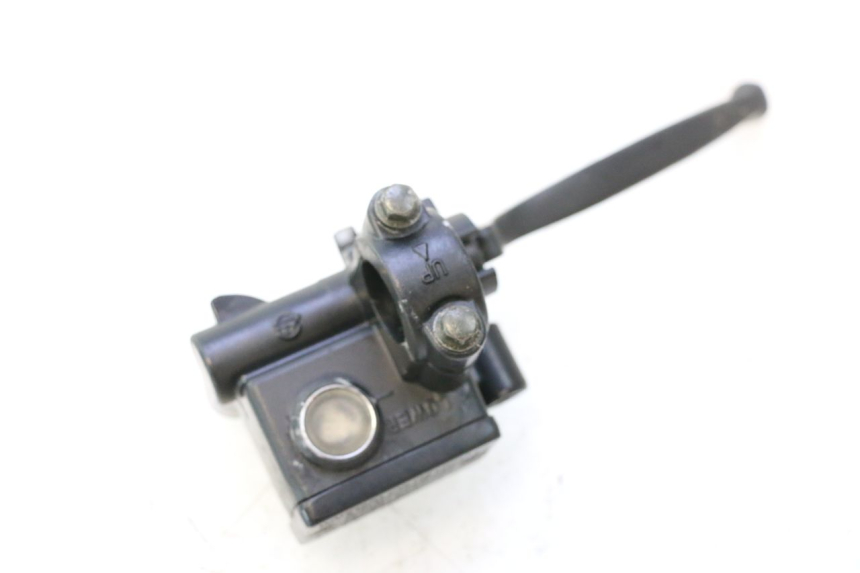 photo de CILINDRO MESTRE DE FREIO TRASEIRO CF MOTO E-CHARM 125 (2005 - 2008) - Outro ângulo de visão