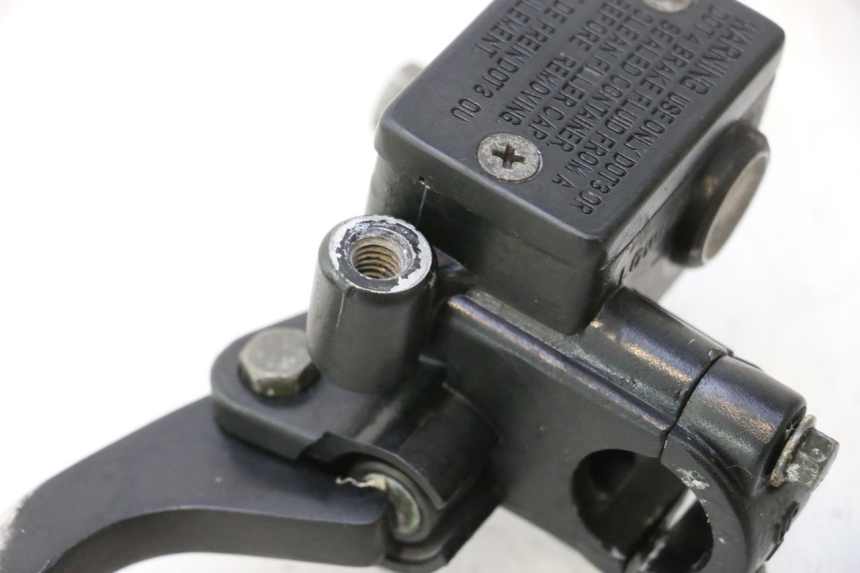 photo de CILINDRO MESTRE DE FREIO TRASEIRO CF MOTO E-CHARM 125 (2005 - 2008) - Vista geral