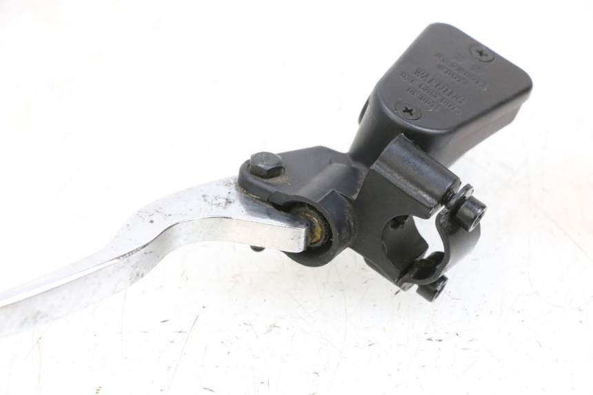 photo de CILINDRO MESTRE DO FREIO TRASEIRO SEGWAY NINEBOT E125S 1 (2022 - 2026) - Pontos de fixação